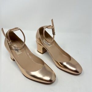 Valentino Garavani Tango Metallic Rose Gold Leather Pump Ankle Strap size 37